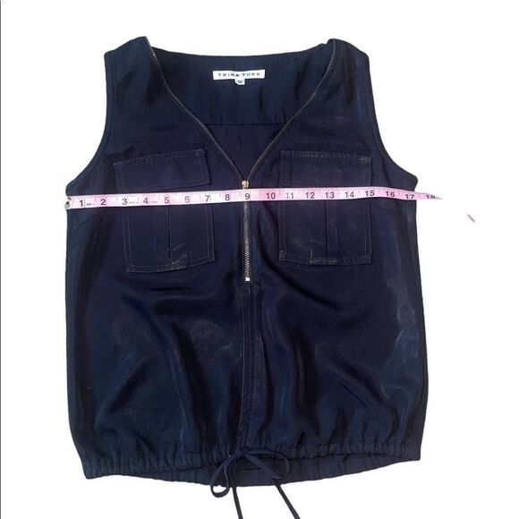 Trina Turk Black Sleeveless V Neck Zipper Top Size Small - Picture 10 of 14